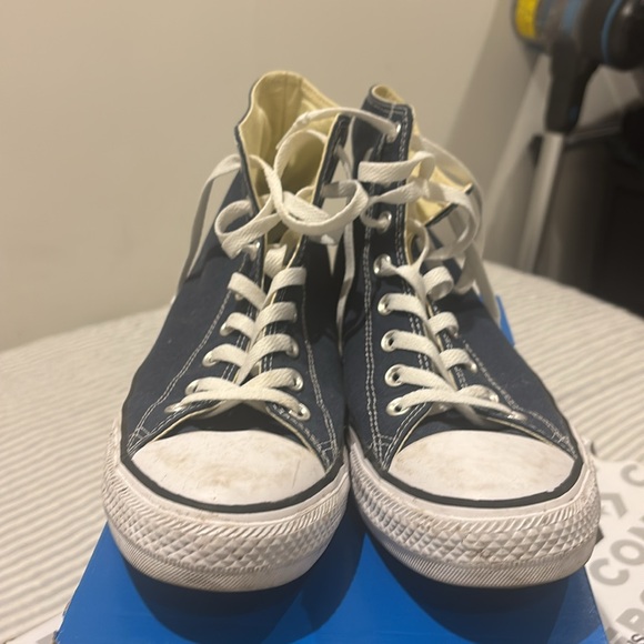 High top navy blue converse - Picture 3 of 4